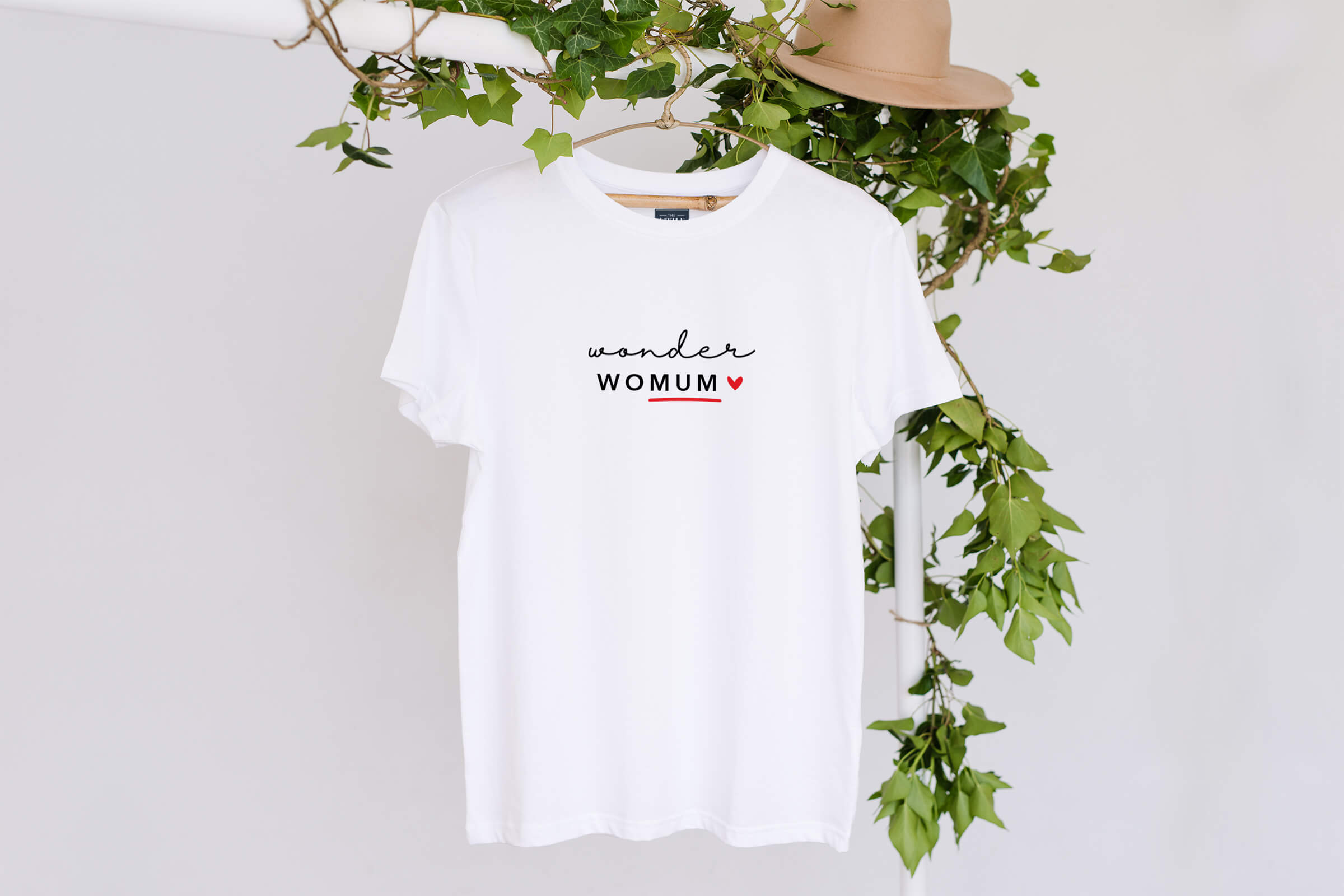 'Wonder WOMUM' T-Shirt