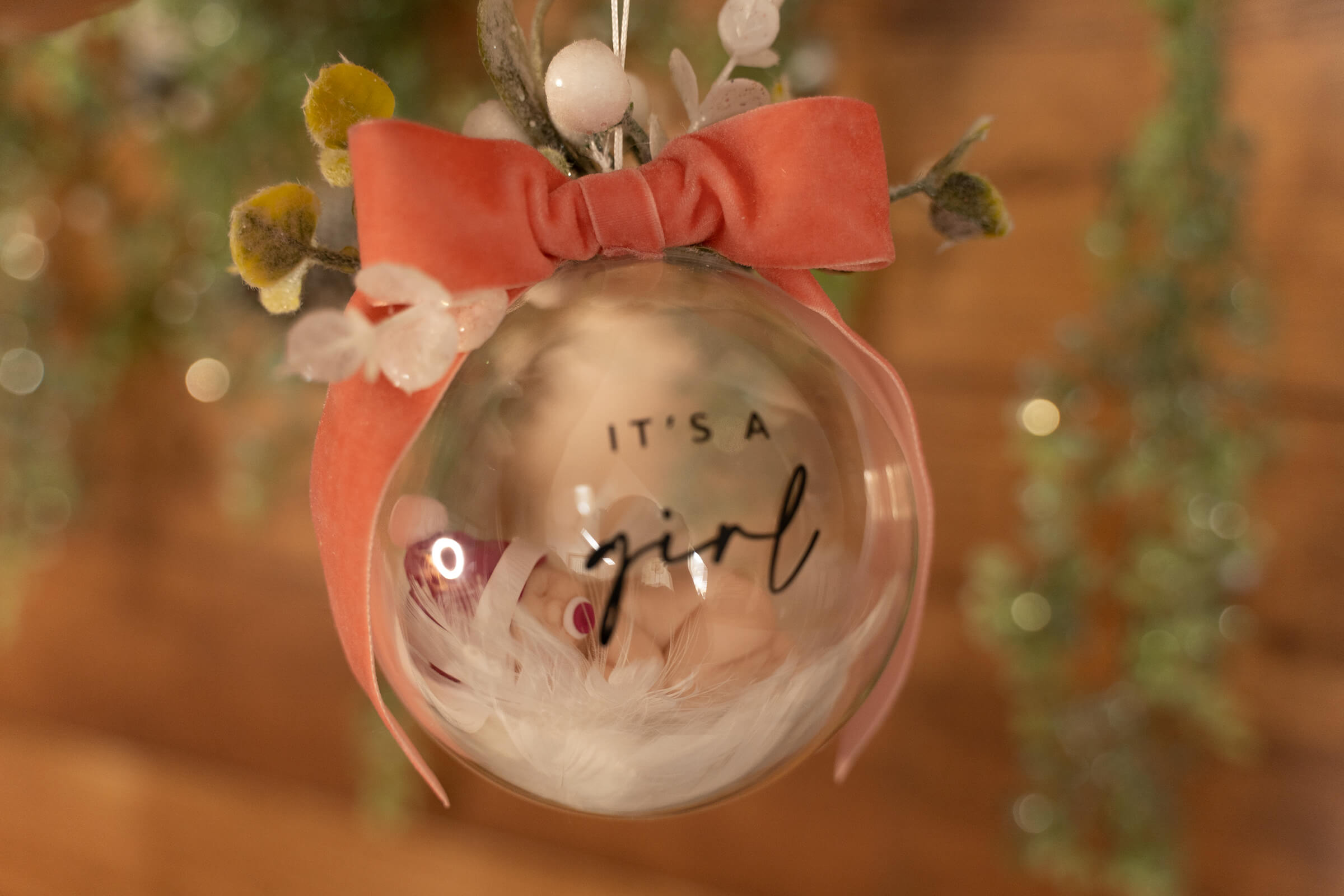 It's a Girl Gender Reveal Christmas Bauble