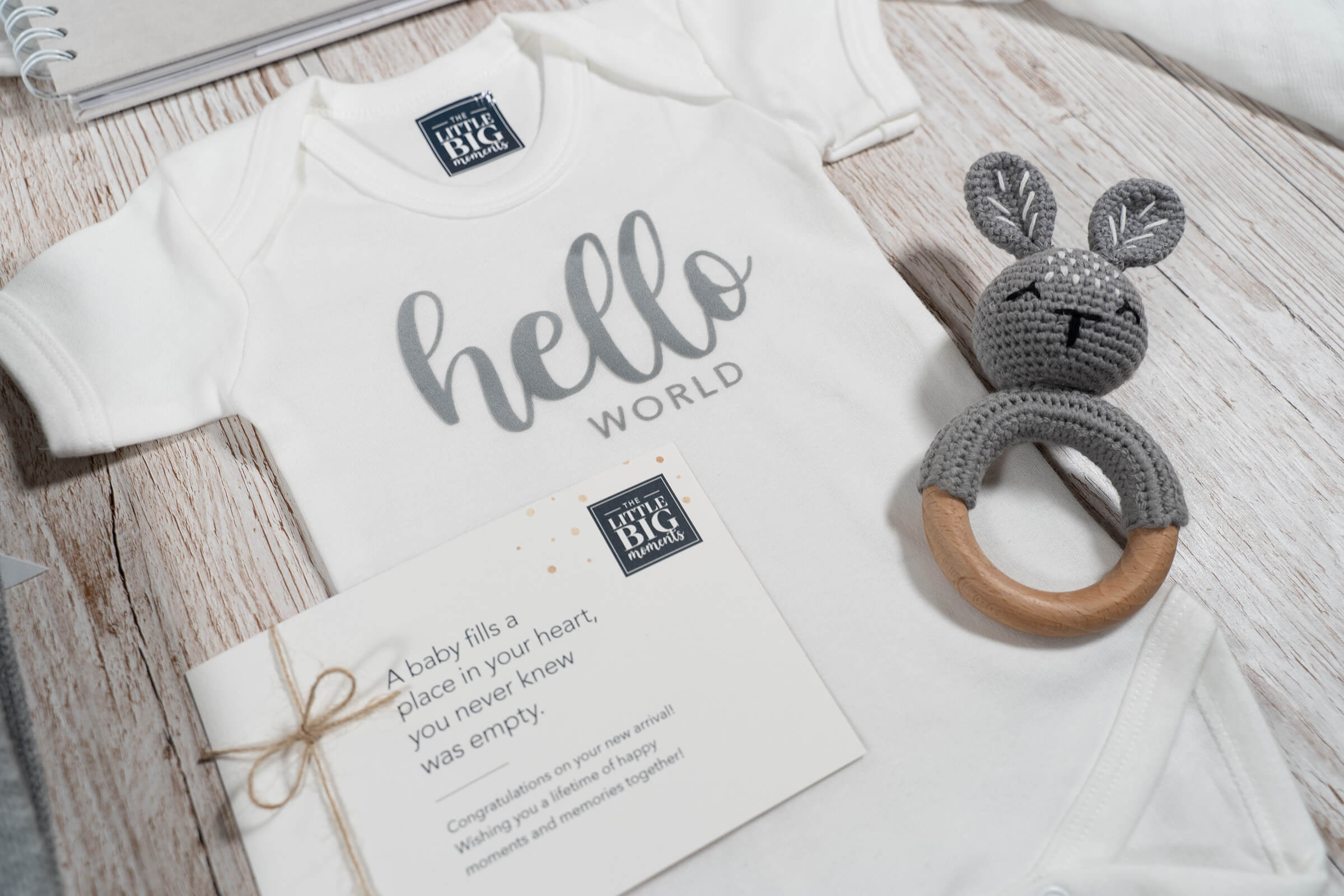 'Hello World' Premium Baby Gift Set - Grey